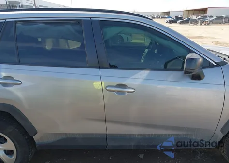 2020 Toyota Rav4 Le z USA, uszkodzony, nr VIN 2T3F1RFV0LC108554